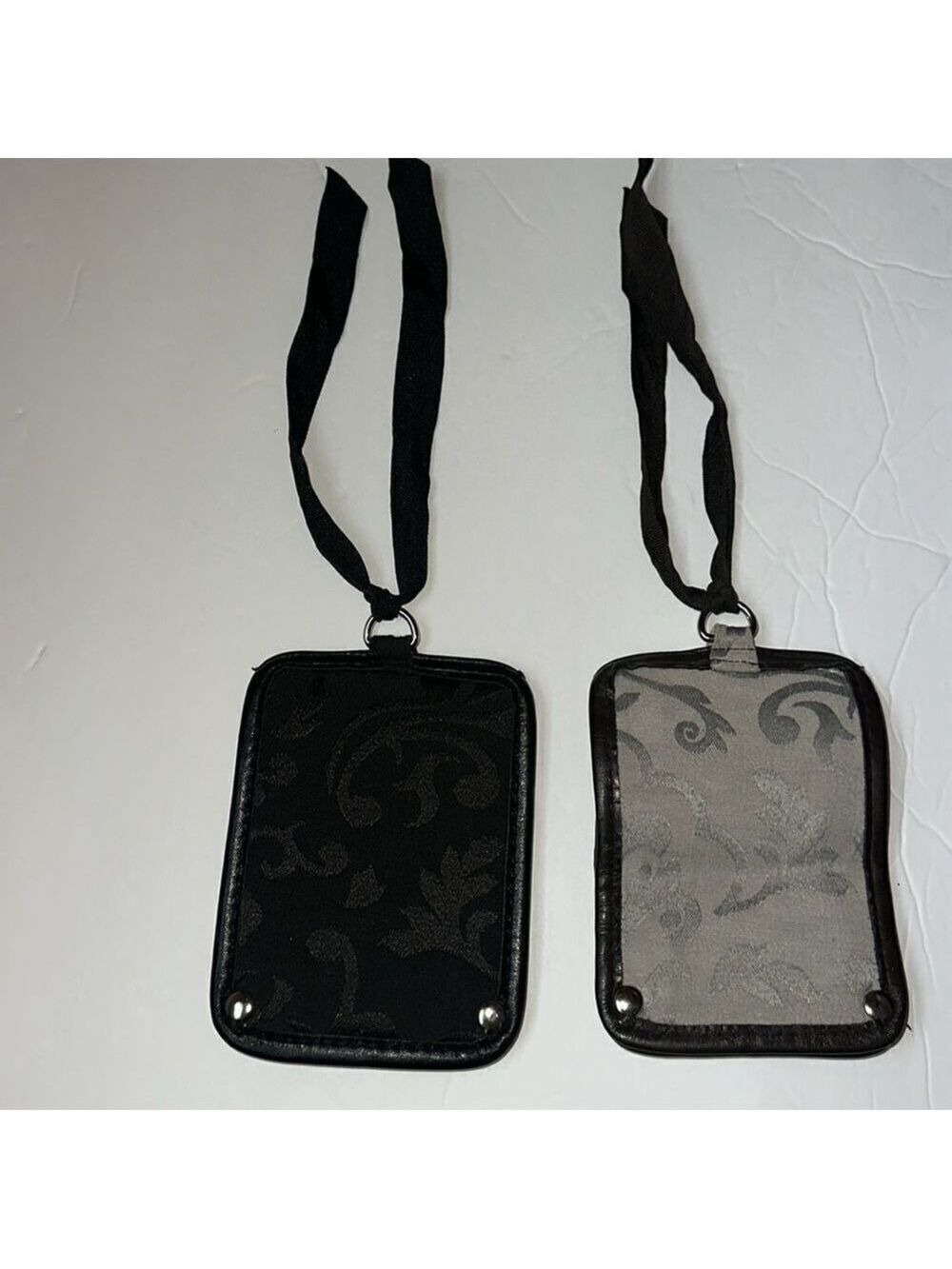 Thirty-one luggage tags - Picture 2 of 3